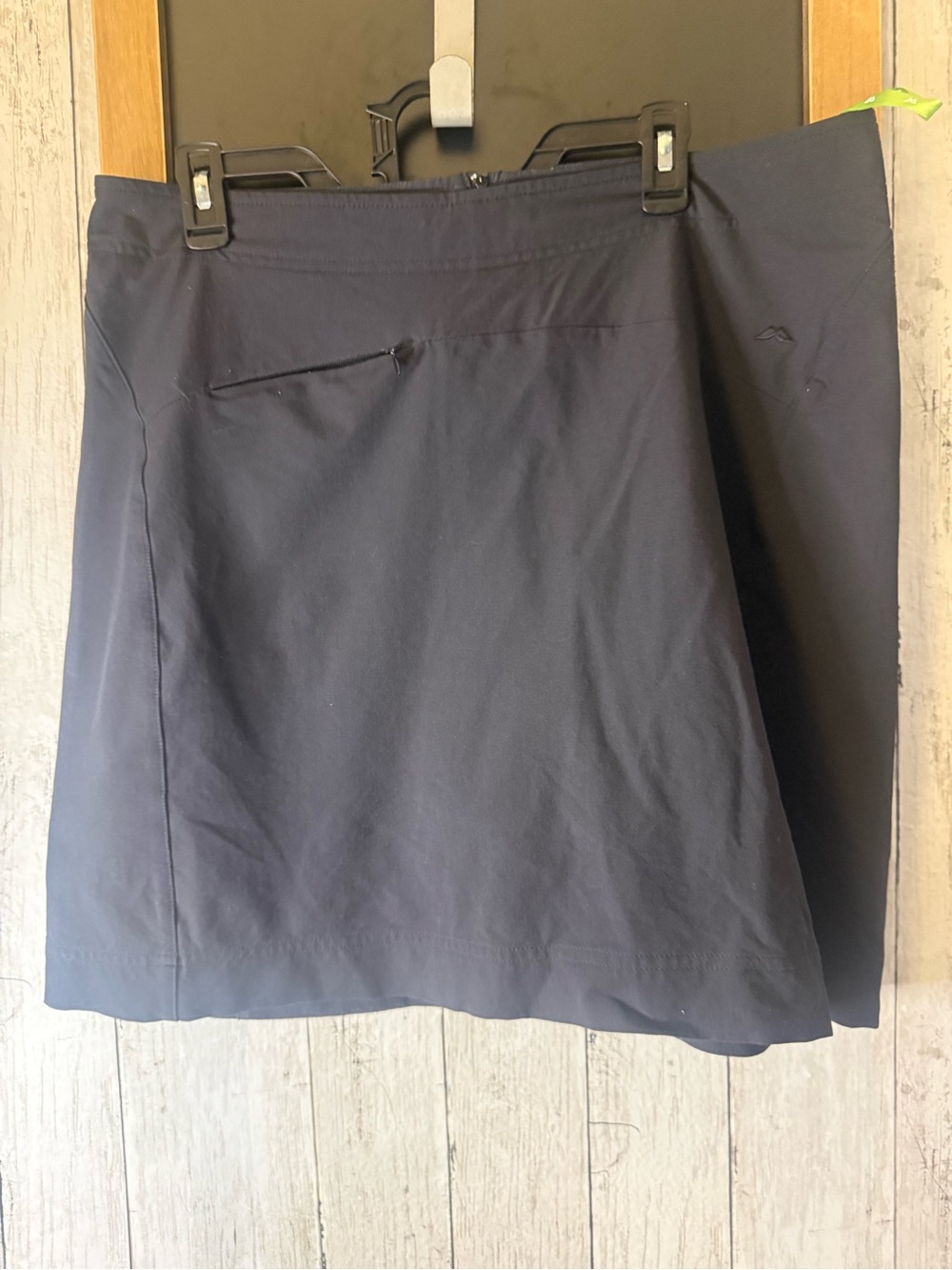 Kathmandu black skort with pockets size 14